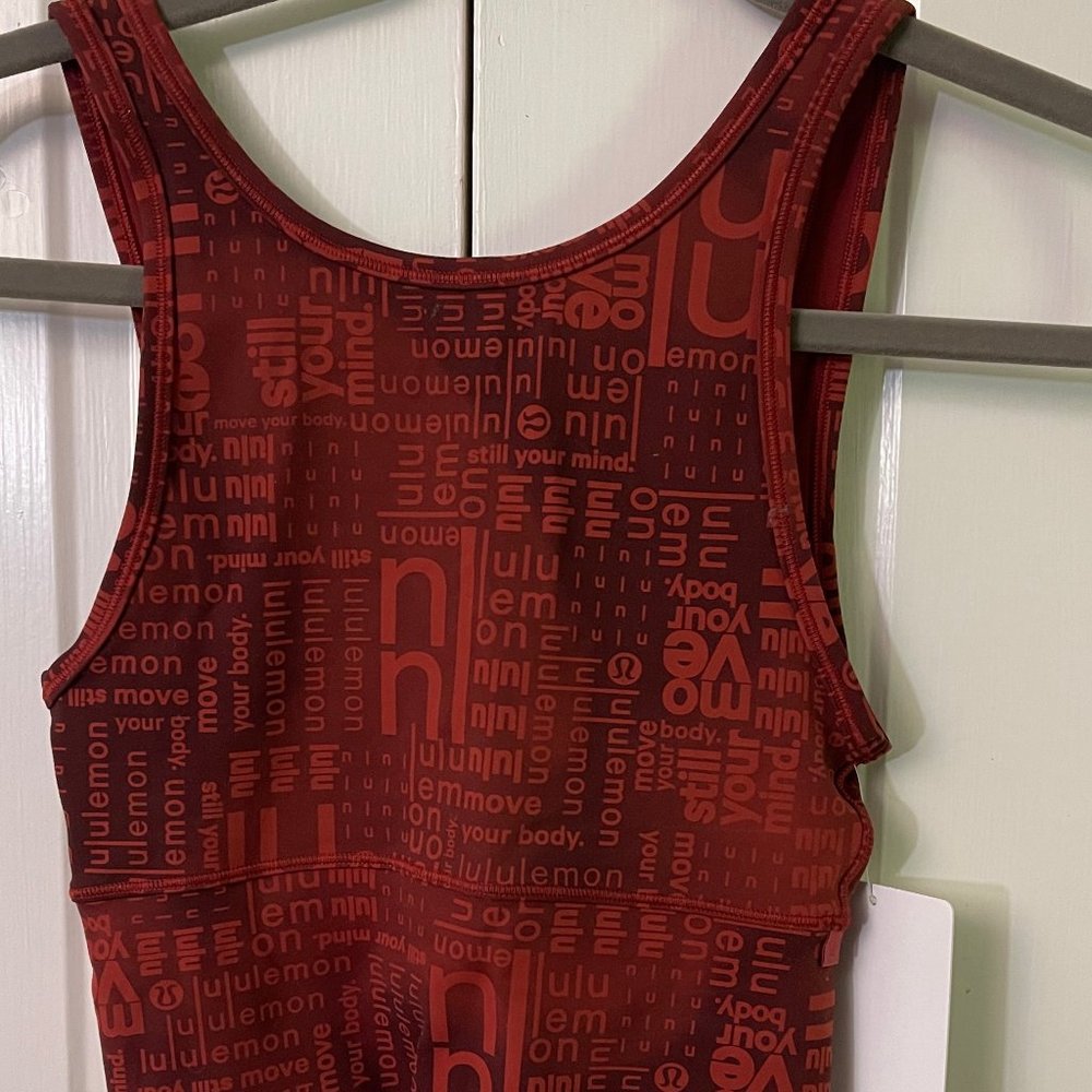 Lululemon Power Pivot Everlux size 2 NWT